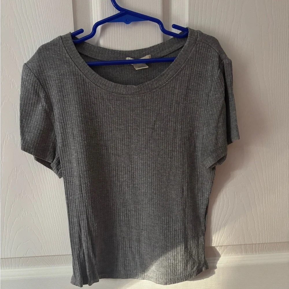Gray Ribbed Baby Tee - Picture 1 of 3
